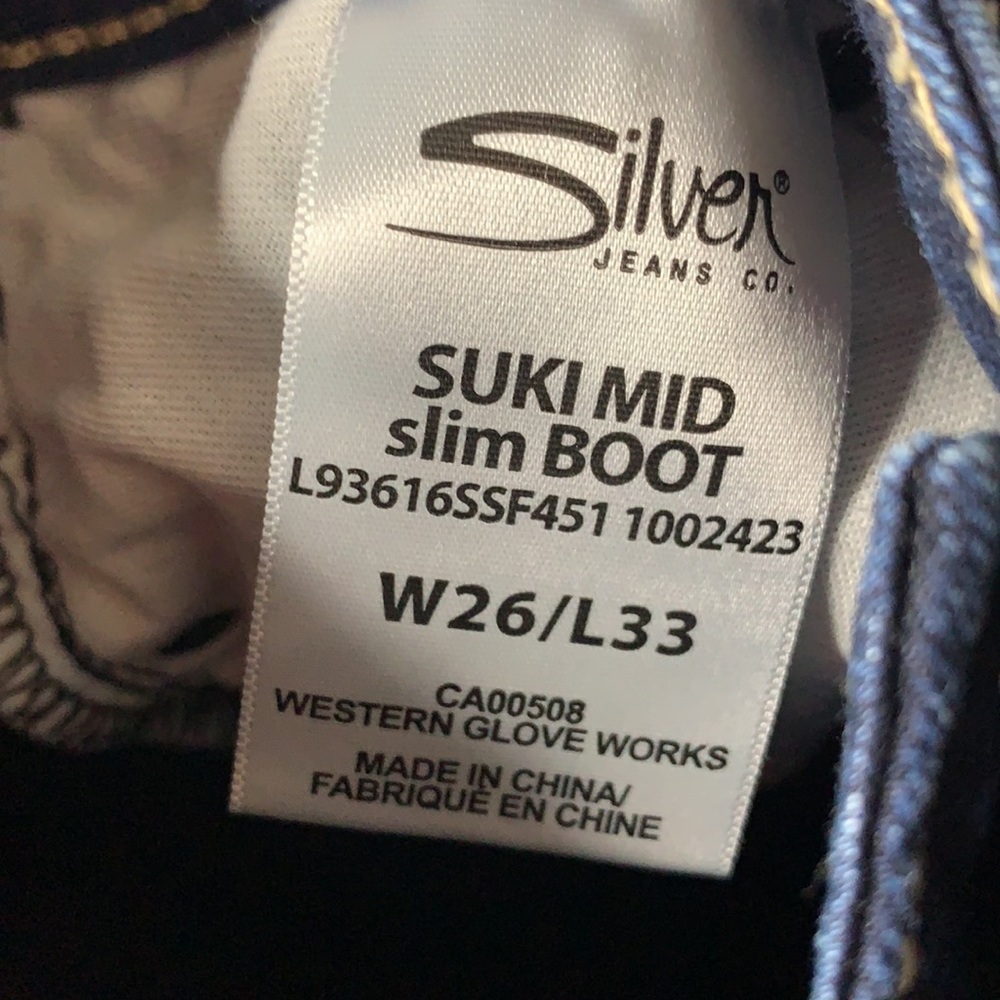 Silver Jeans Suki Slim Dark Wash Bootcut Jean - Picture 14 of 15